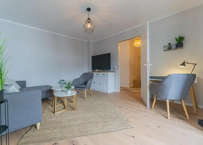 Spreewald-apartment, 75qm, 2 Schlafzimmer, Tiefgarage, Balkon, Netflix, Waschtrockner *